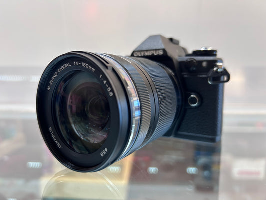 Used Olympus OM-D E-M5 Mark II Mirrorless Digital Camera w/ M. Zuiko Digital 14-150mm f/4-5.6 II ED MSC Lens Kit