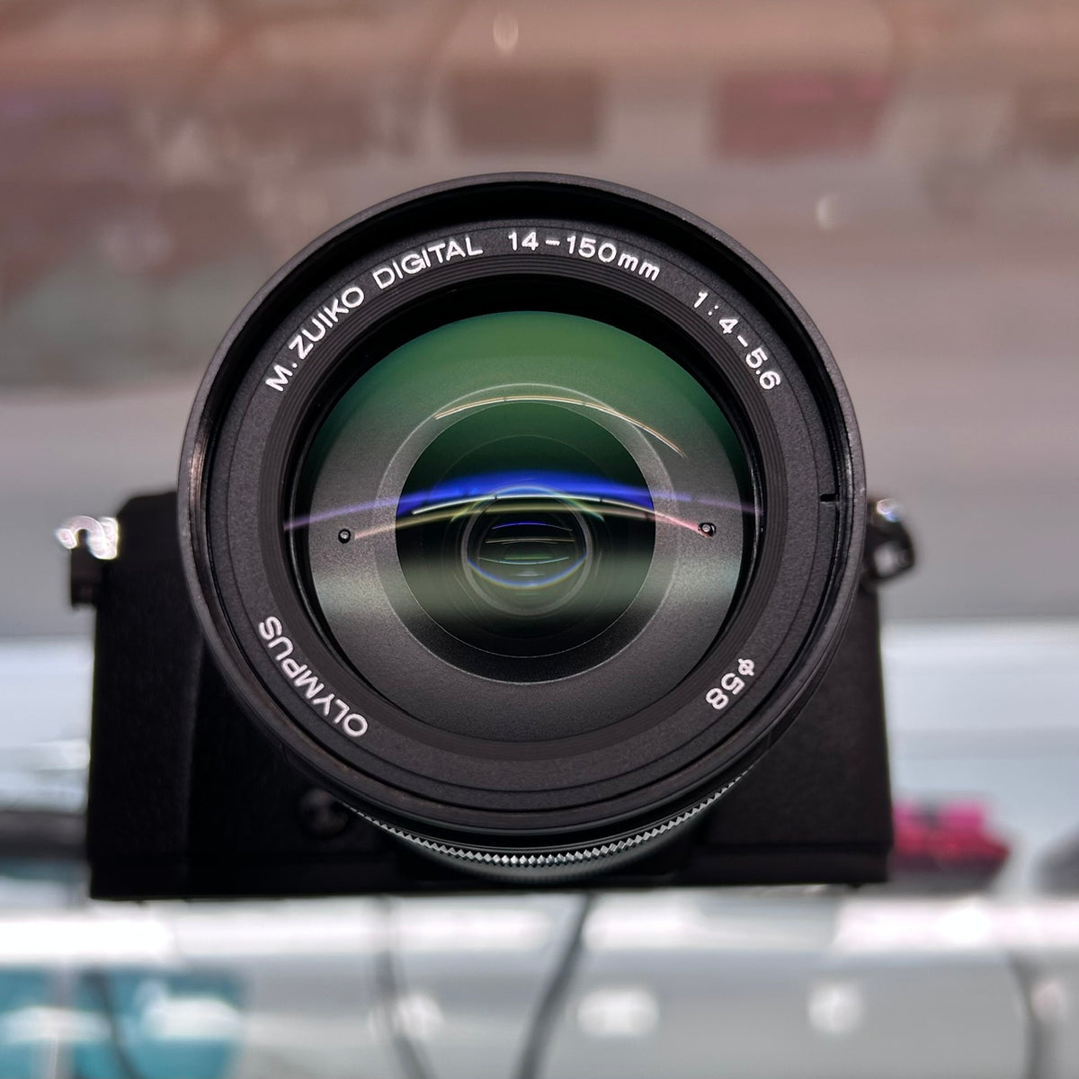 Used Olympus OM-D E-M5 Mark II Mirrorless Digital Camera w/ M. Zuiko Digital 14-150mm f/4-5.6 II ED MSC Lens Kit
