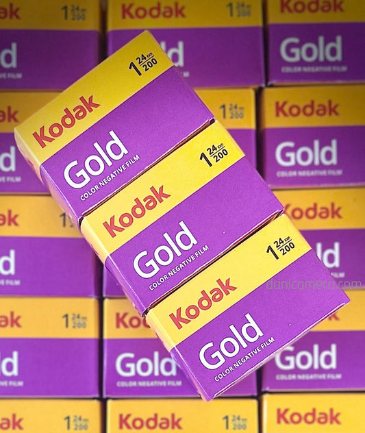 Kodak GOLD 200 Color Negative Film (35mm Roll Film, 24 Exposures) Roll (Pack of 3 Rolls)