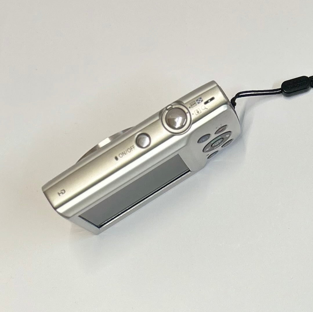 Used Canon PowerShot ELPH 180 Digital Camera Silver